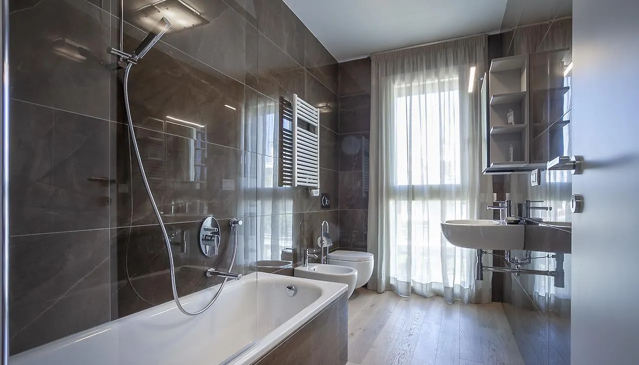 Italianway-Poma 61 Studio Milan Italy
